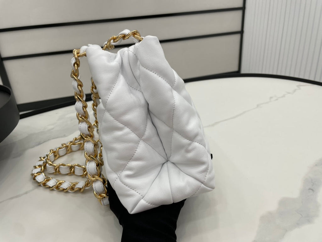 Chanel - Luxury Bag - CHL - 647
