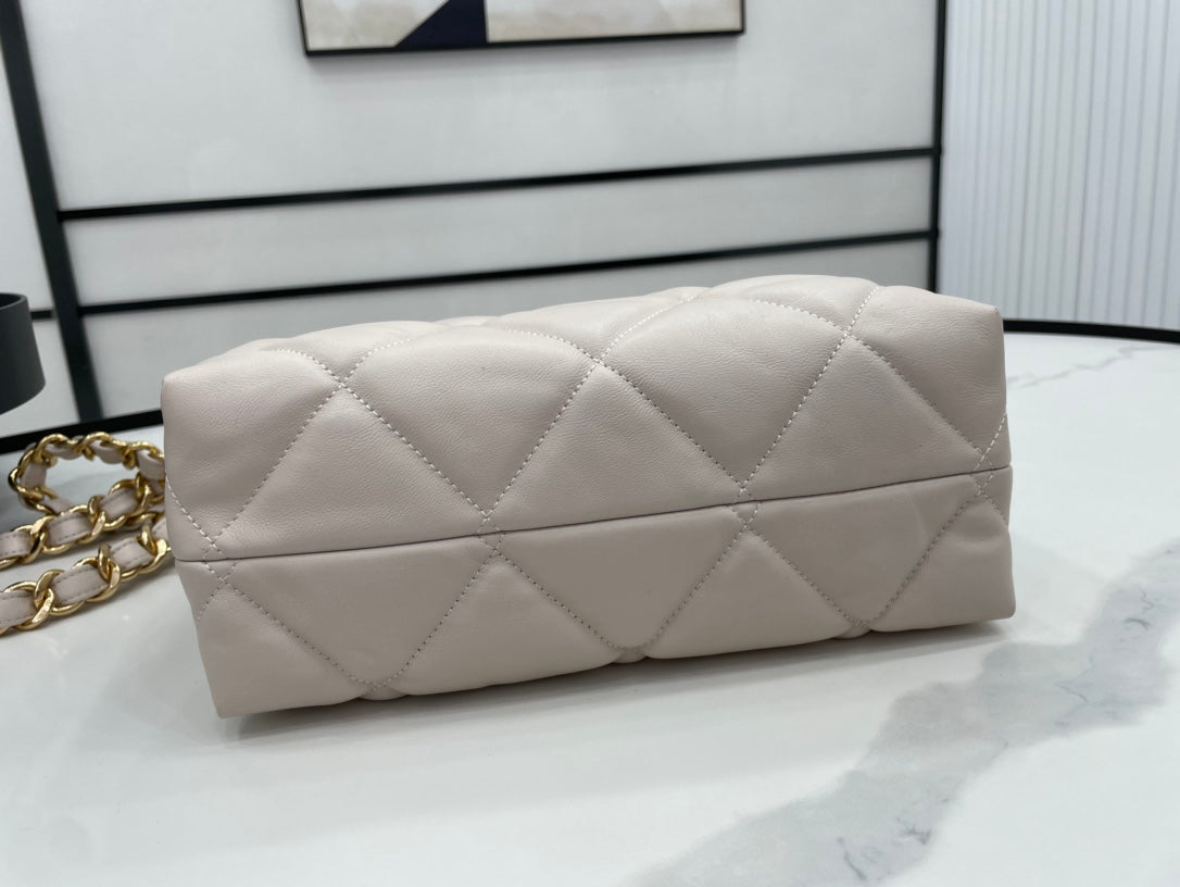 Chanel - Luxury Bag - CHL - 646