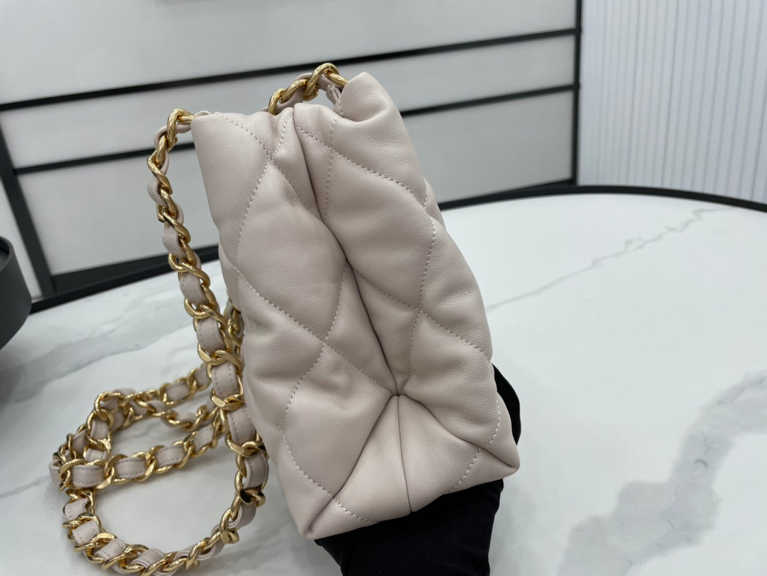 Chanel - Luxury Bag - CHL - 646