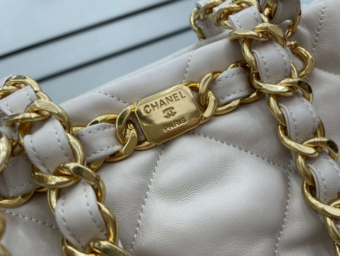 Chanel - Luxury Bag - CHL - 646