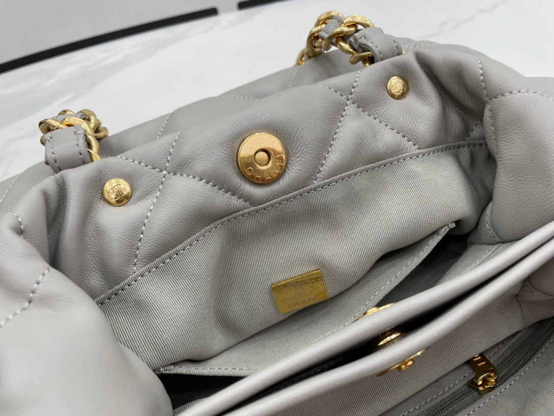 Chanel - Luxury Bag - CHL - 645