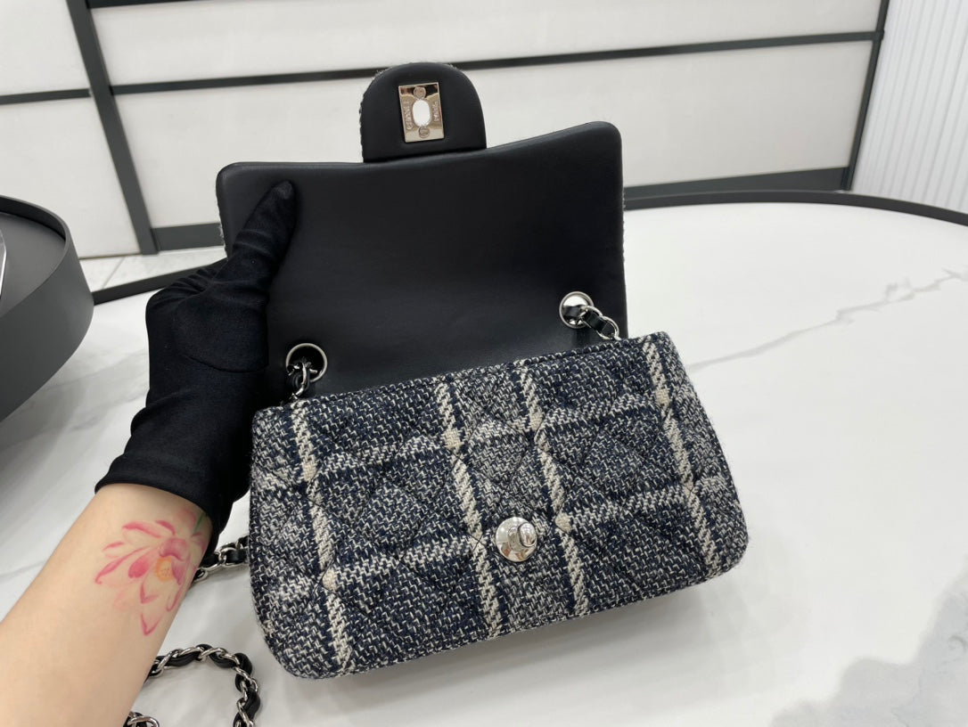 Chanel - Luxury Bag - CHL - 667