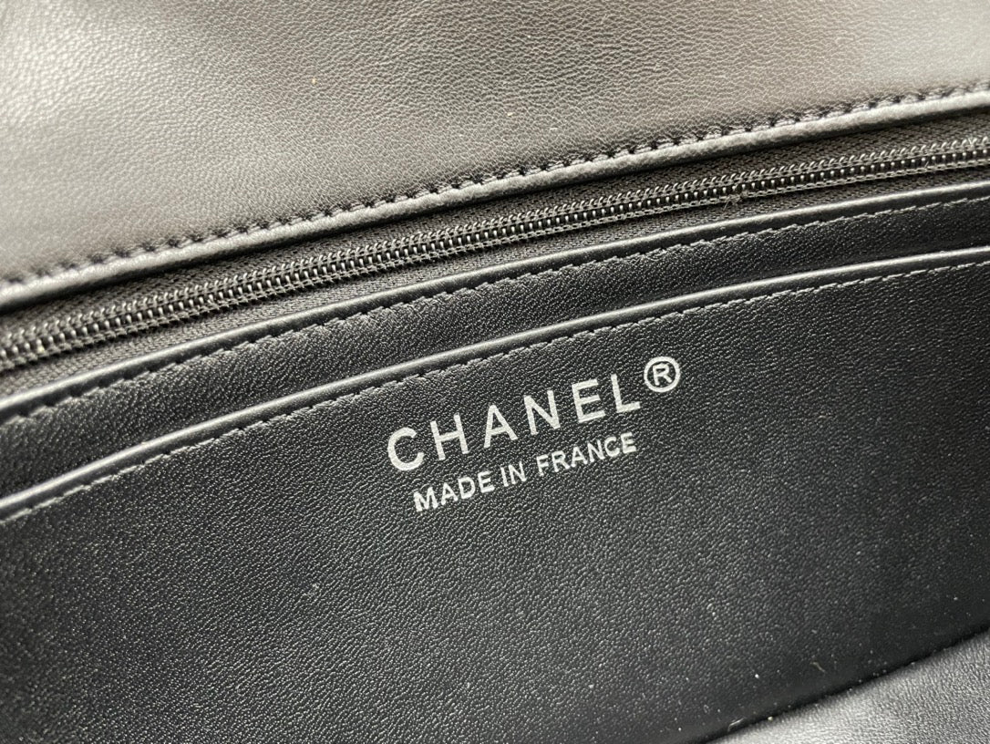 Chanel - Luxury Bag - CHL - 667