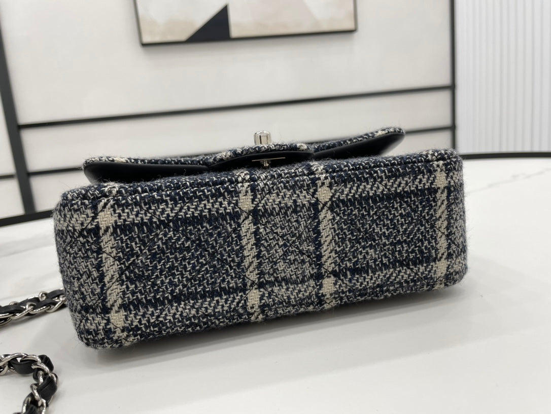 Chanel - Luxury Bag - CHL - 667