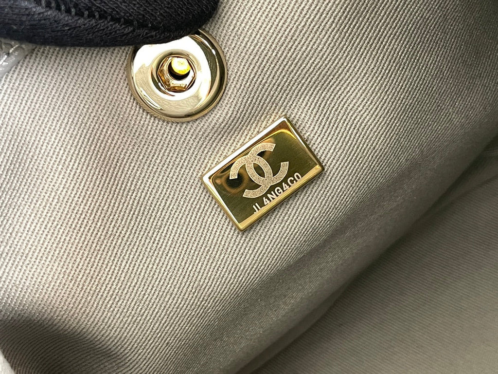 Chanel - Luxury Bag - CHL - 606