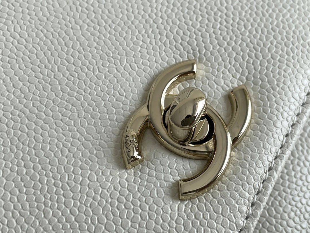 Chanel - Luxury Bag - CHL - 607