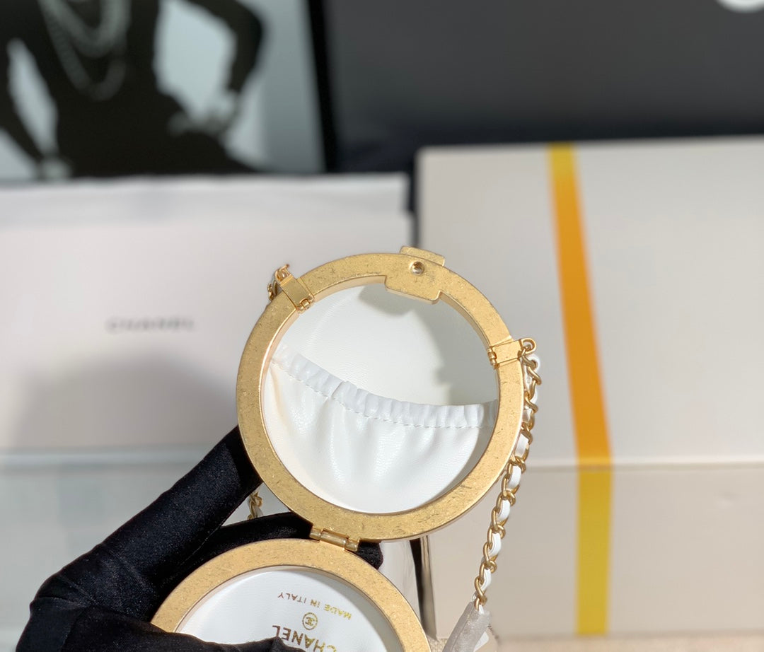 Chanel - Luxury Bag - CHL - 634