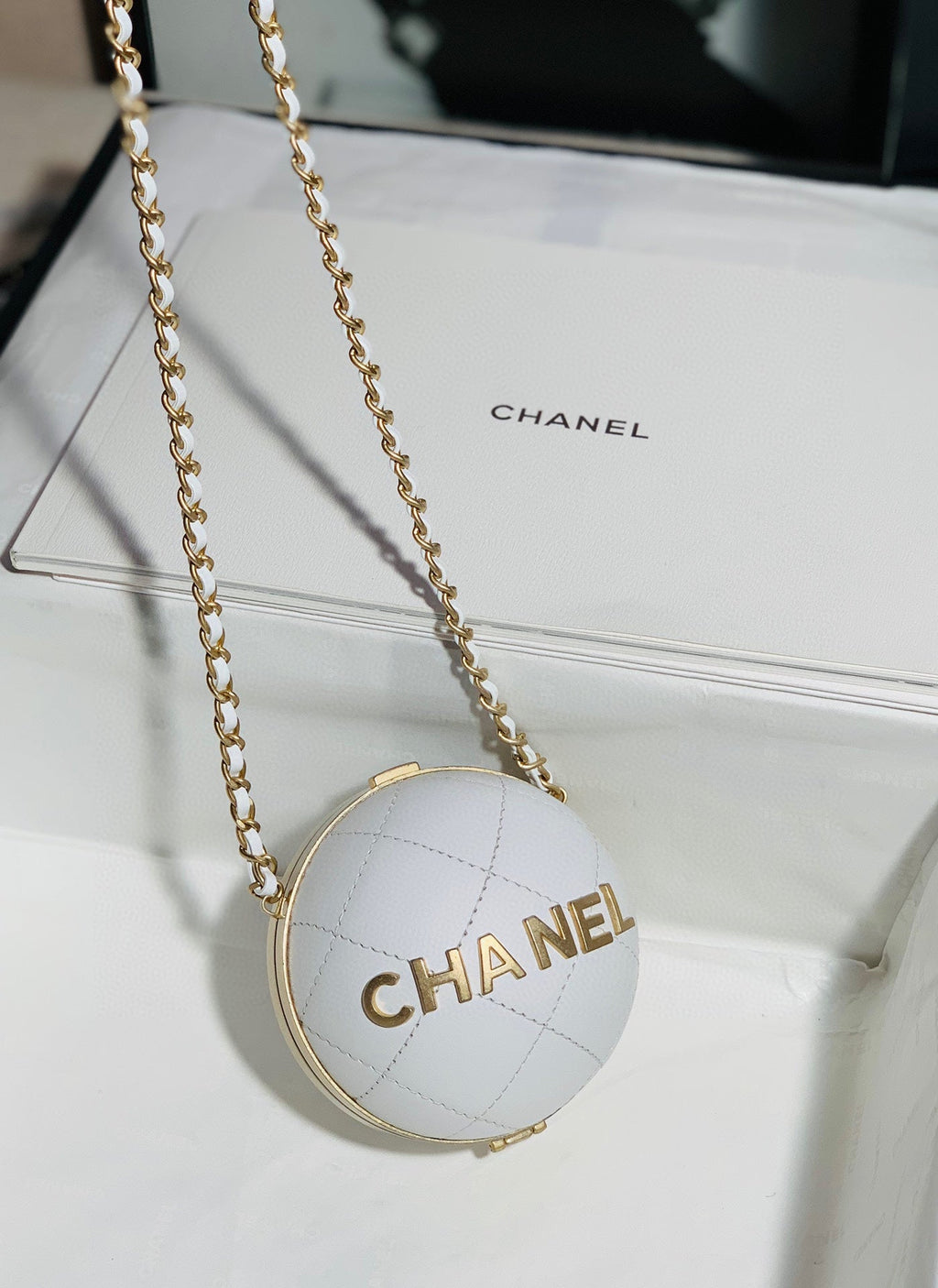 Chanel - Luxury Bag - CHL - 634