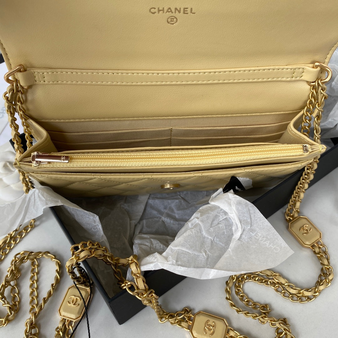 Chanel - Luxury Bag - CHL - 702