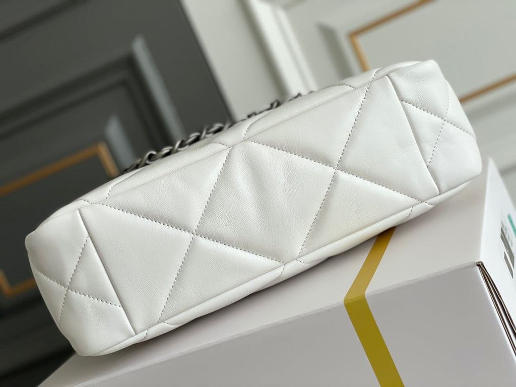 Chanel - Luxury Bag - CHL - 595