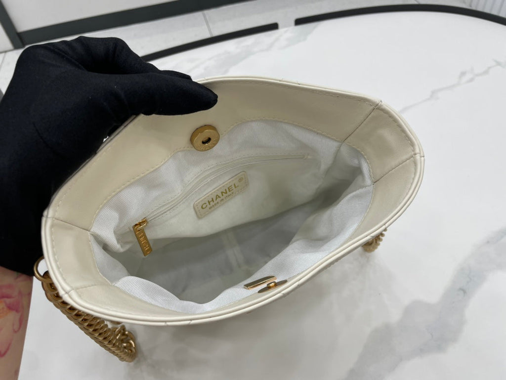 Chanel - Luxury Bag - CHL - 657