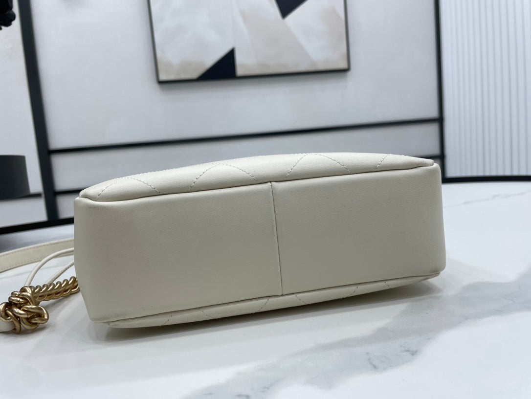 Chanel - Luxury Bag - CHL - 657