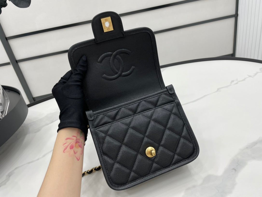 Chanel - Luxury Bag - CHL - 665
