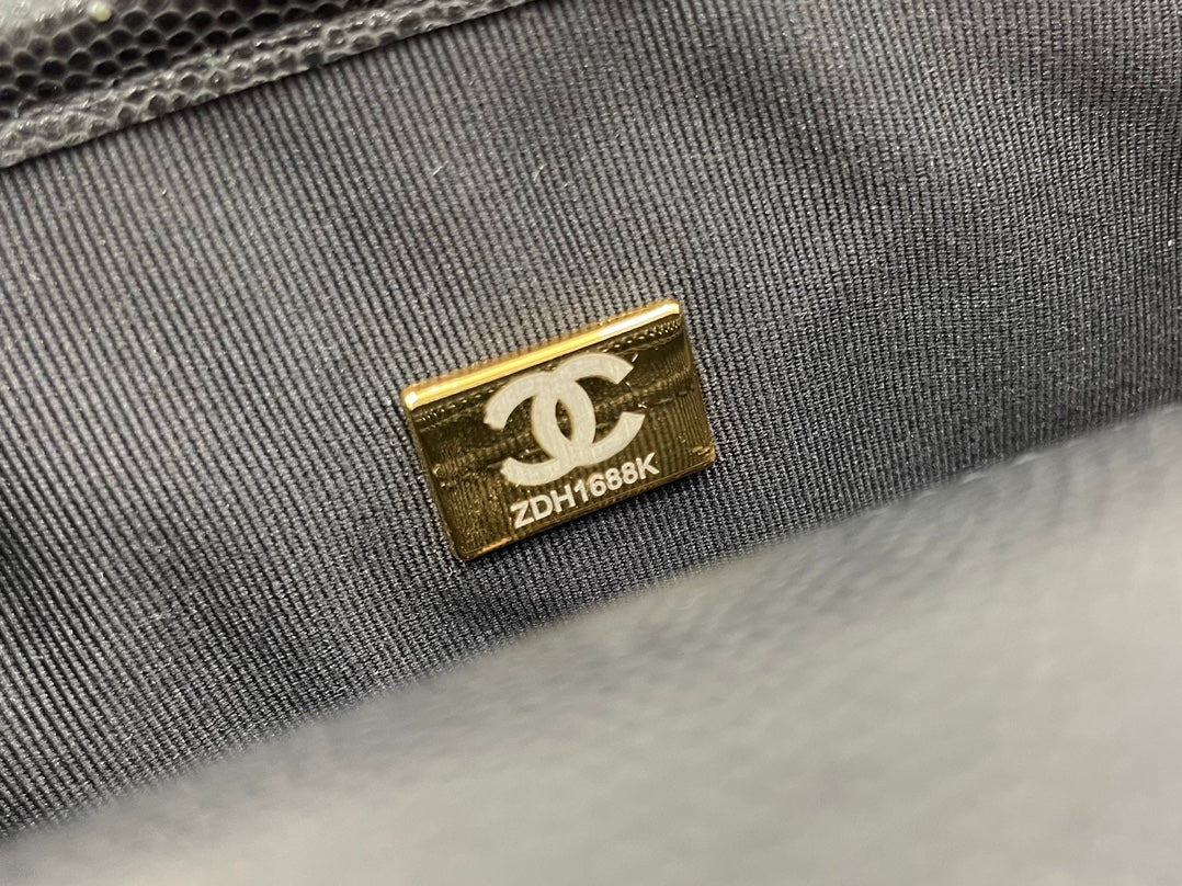 Chanel - Luxury Bag - CHL - 665