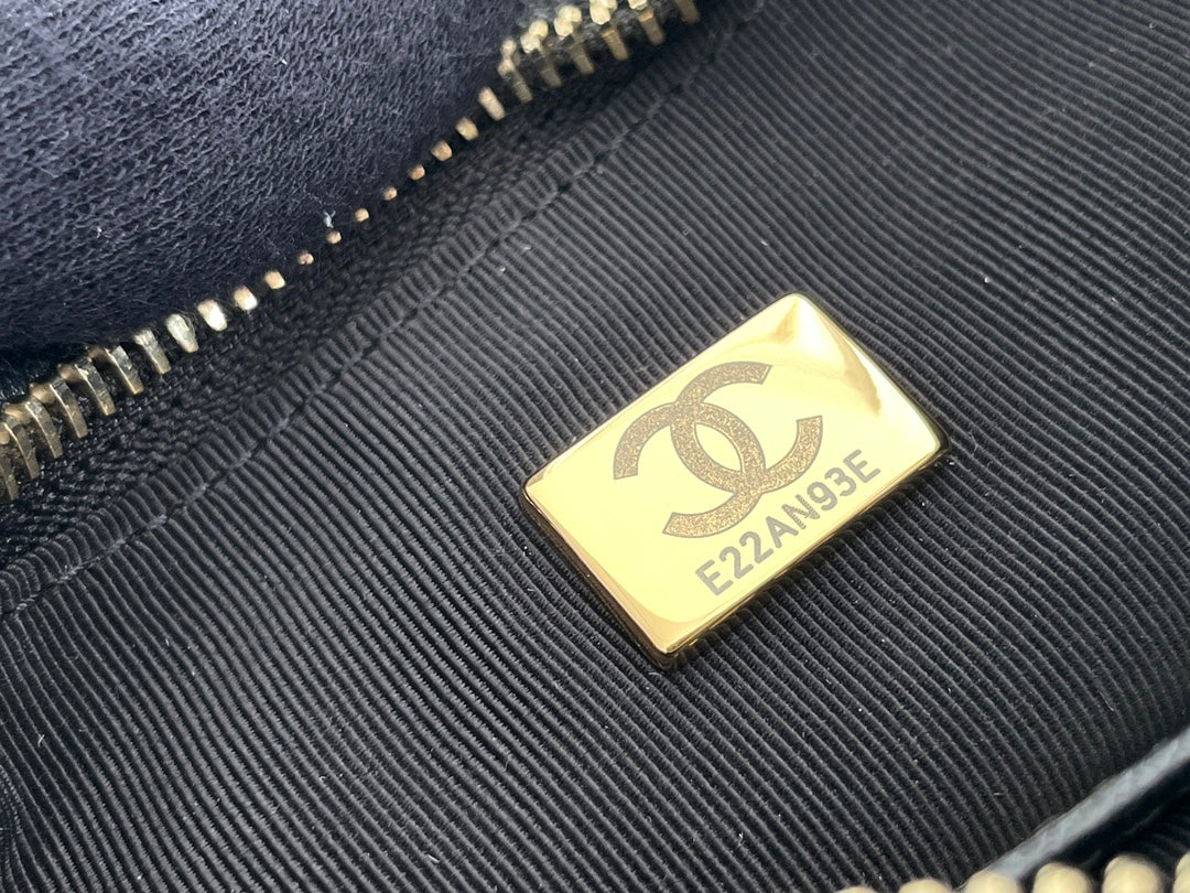 Chanel - Luxury Bag - CHL - 587