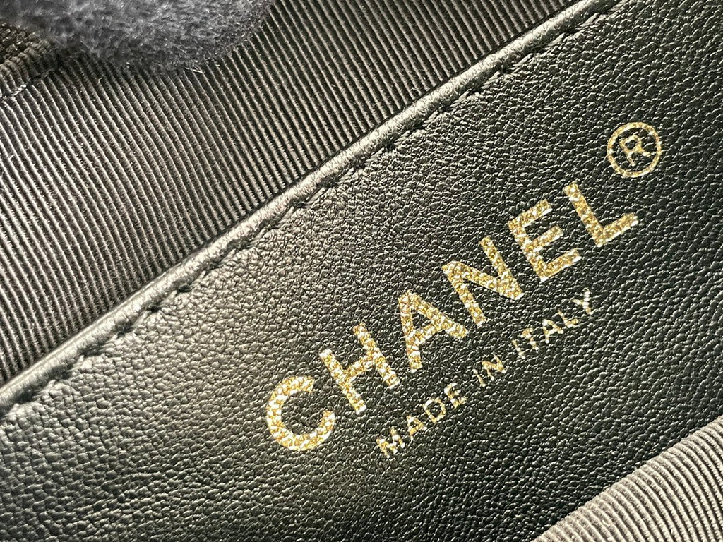 Chanel - Luxury Bag - CHL - 587
