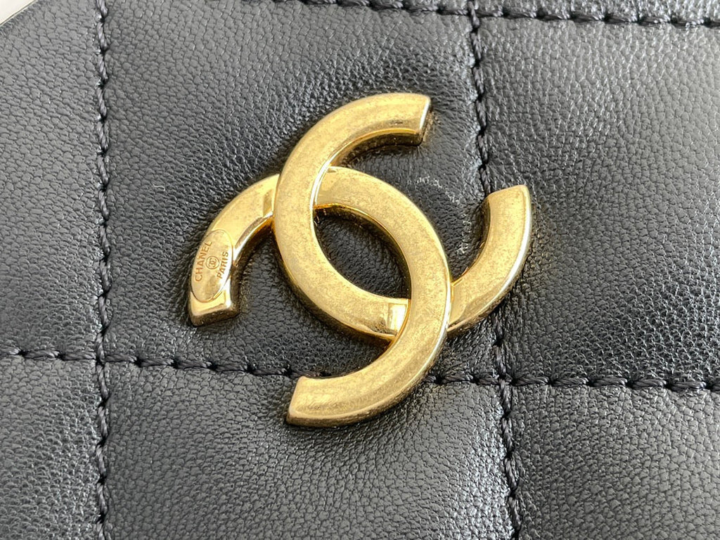 Chanel - Luxury Bag - CHL - 587