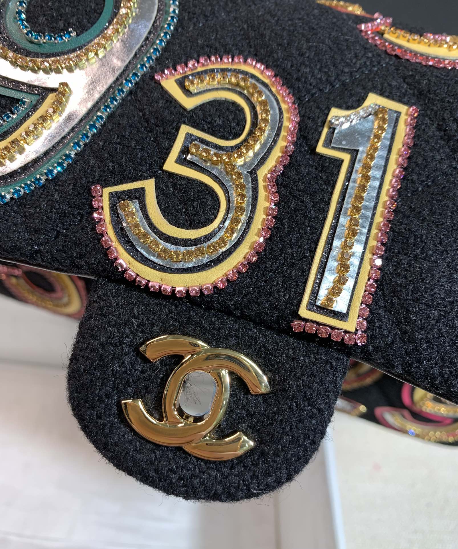 Chanel - Luxury Bag - CHL - 640