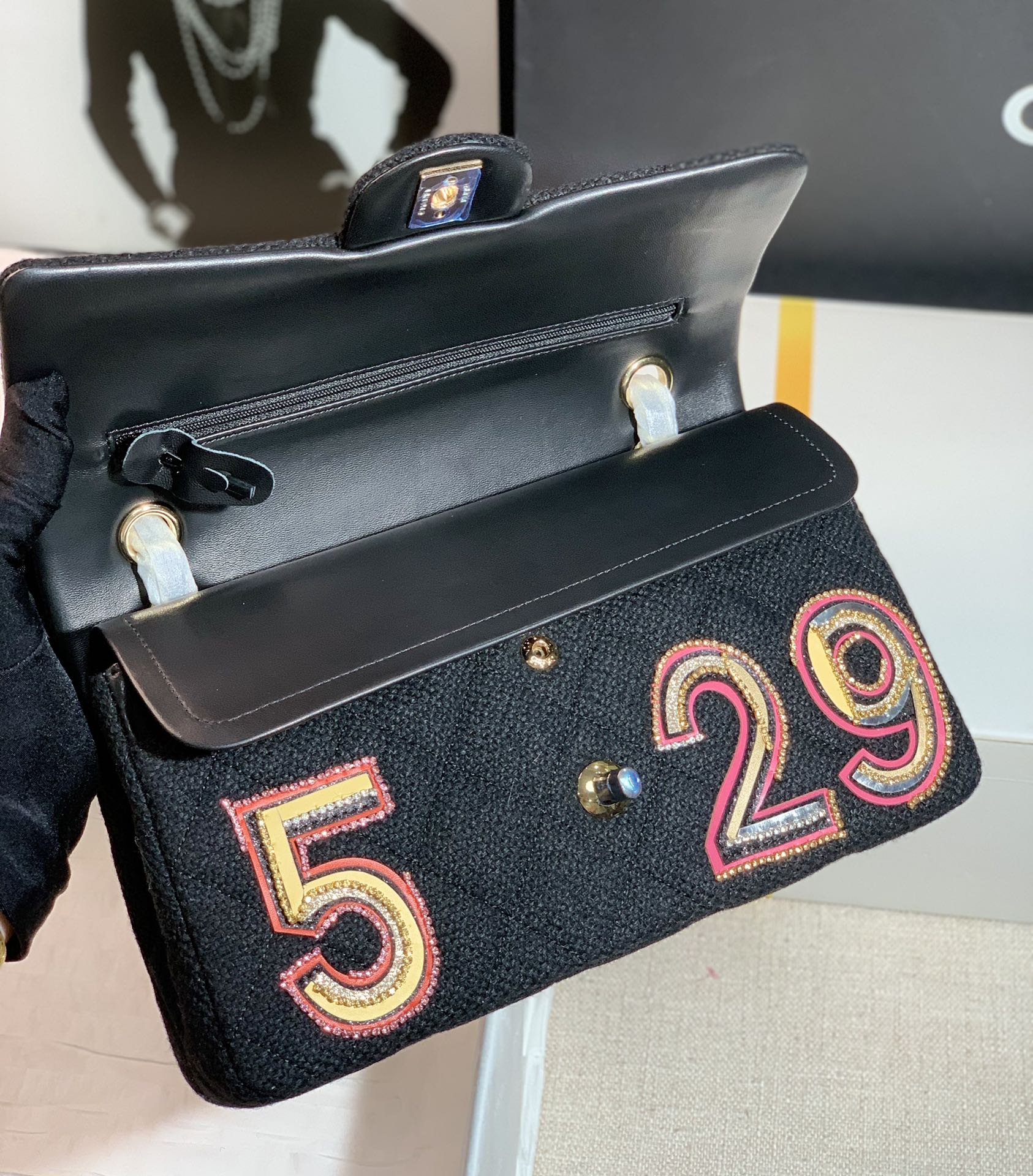 Chanel - Luxury Bag - CHL - 640