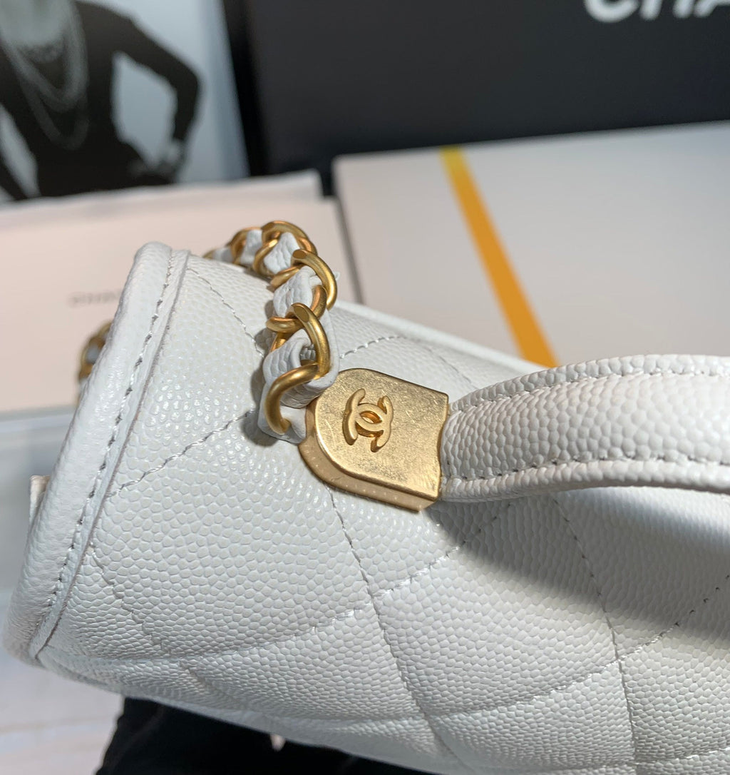 Chanel - Luxury Bag - CHL - 637