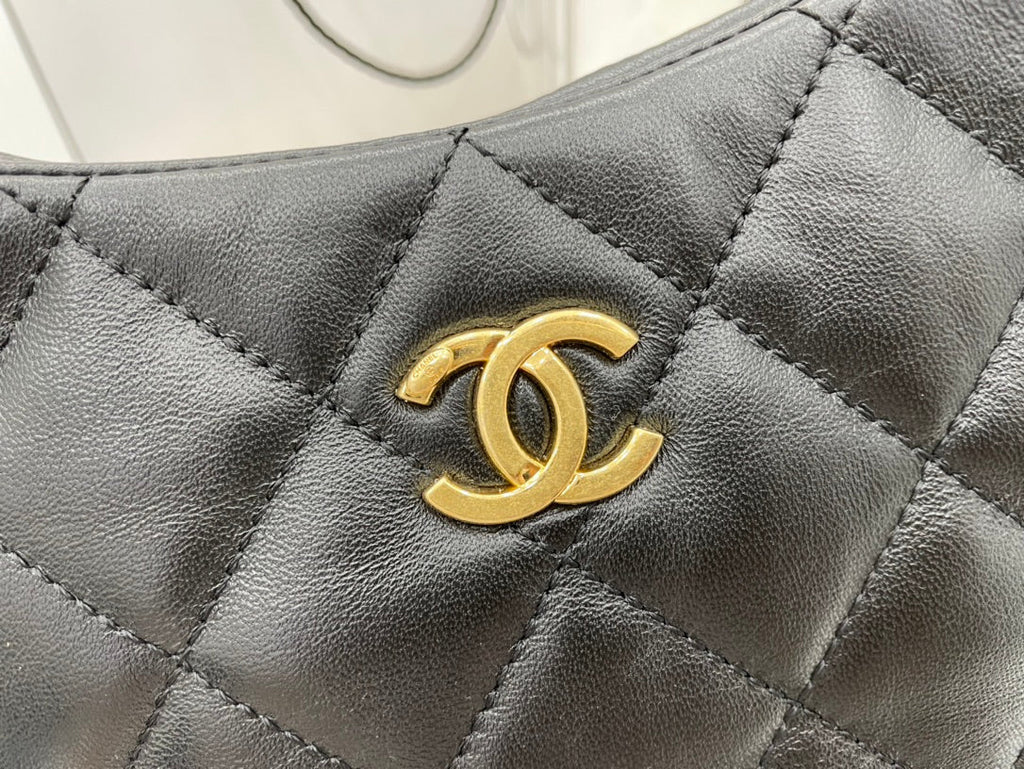 Chanel - Luxury Bag - CHL - 588
