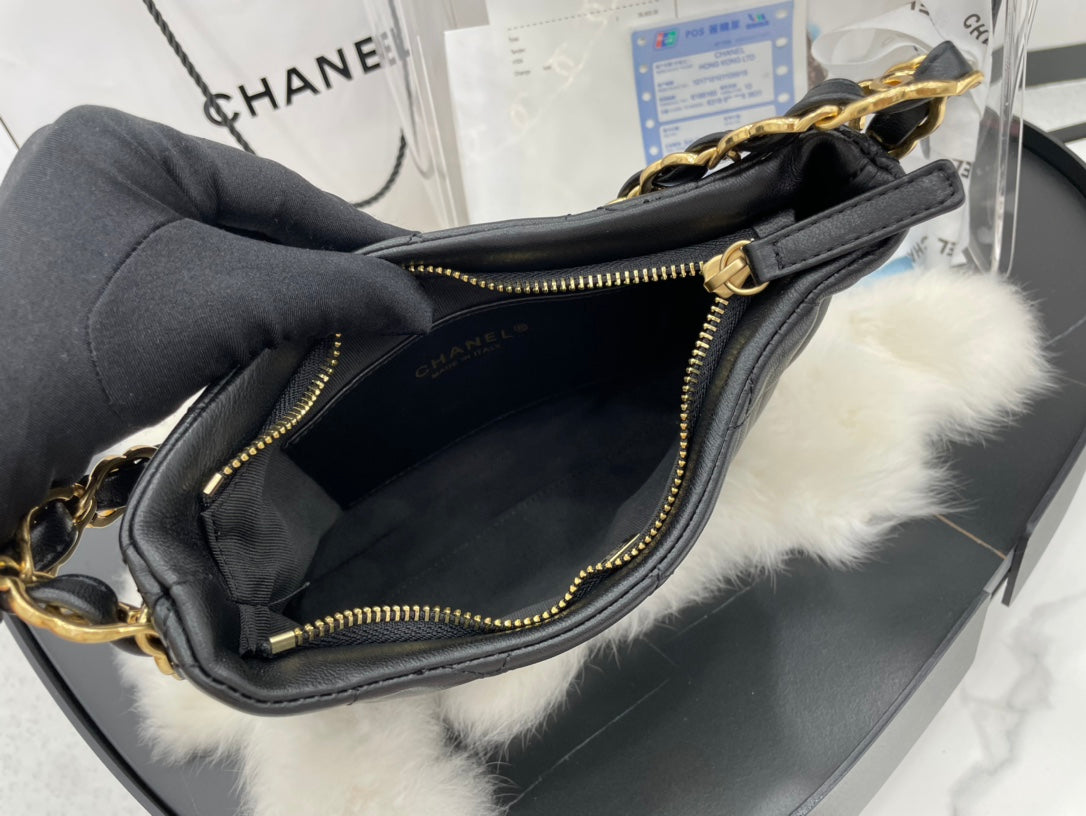 Chanel - Luxury Bag - CHL - 588