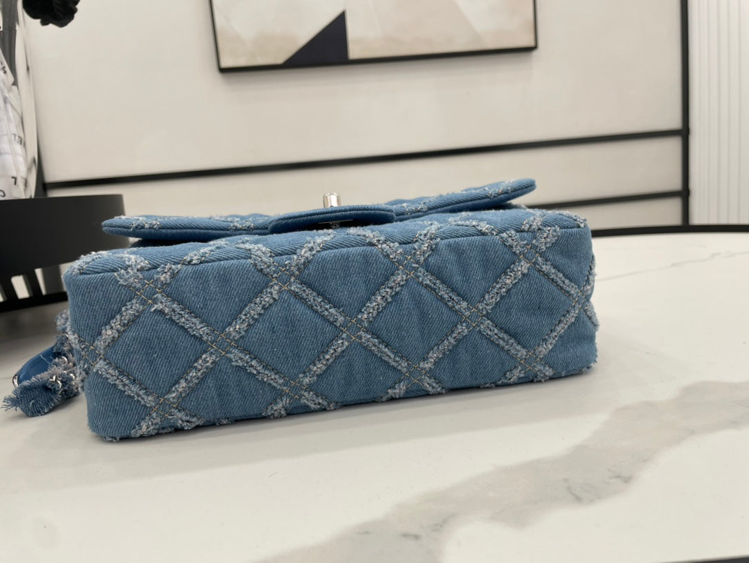 Chanel - Luxury Bag - CHL - 611