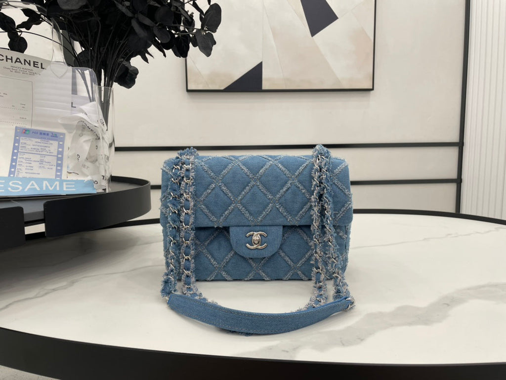 Chanel - Luxury Bag - CHL - 611