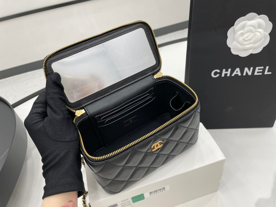 Chanel - Luxury Bag - CHL - 612
