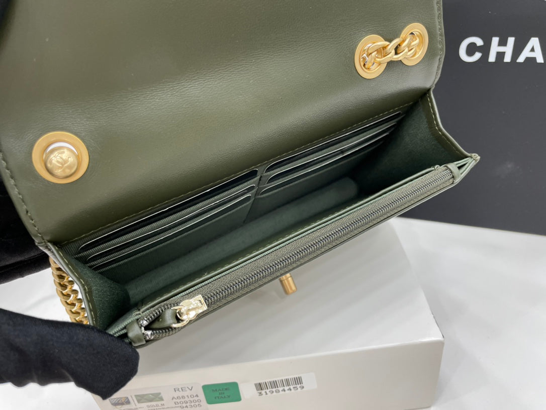 Chanel - Luxury Bag - CHL - 621