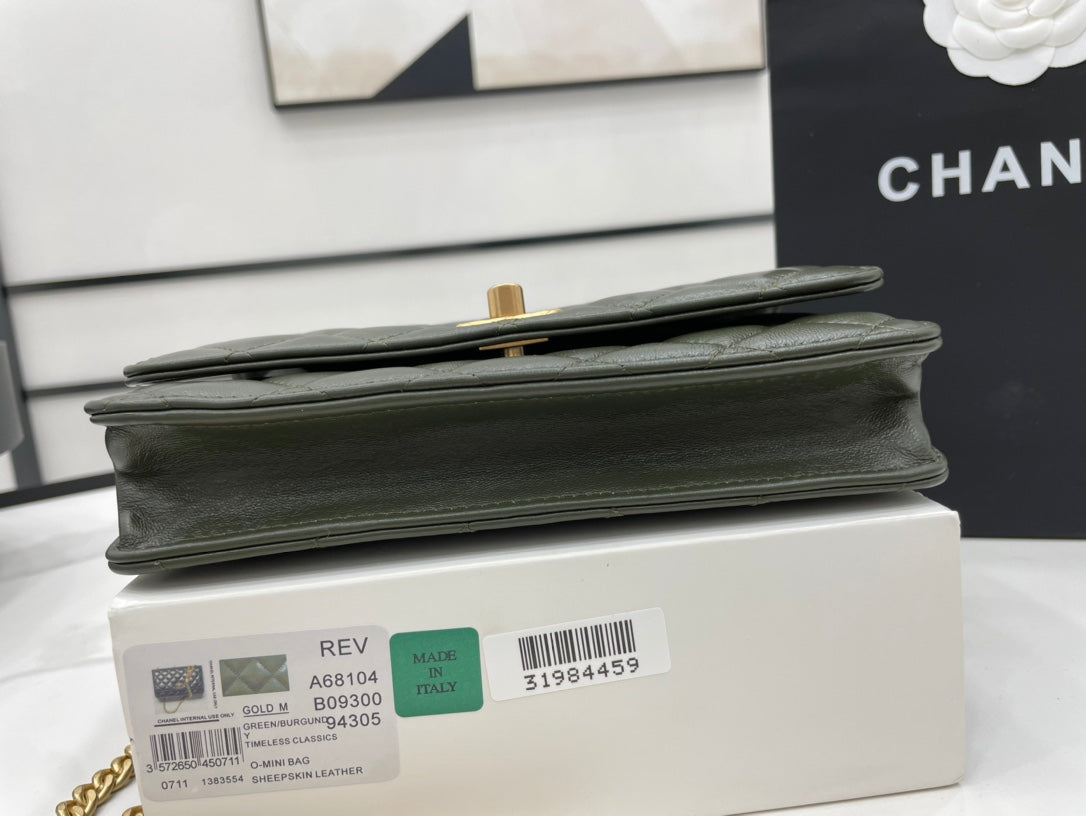 Chanel - Luxury Bag - CHL - 621