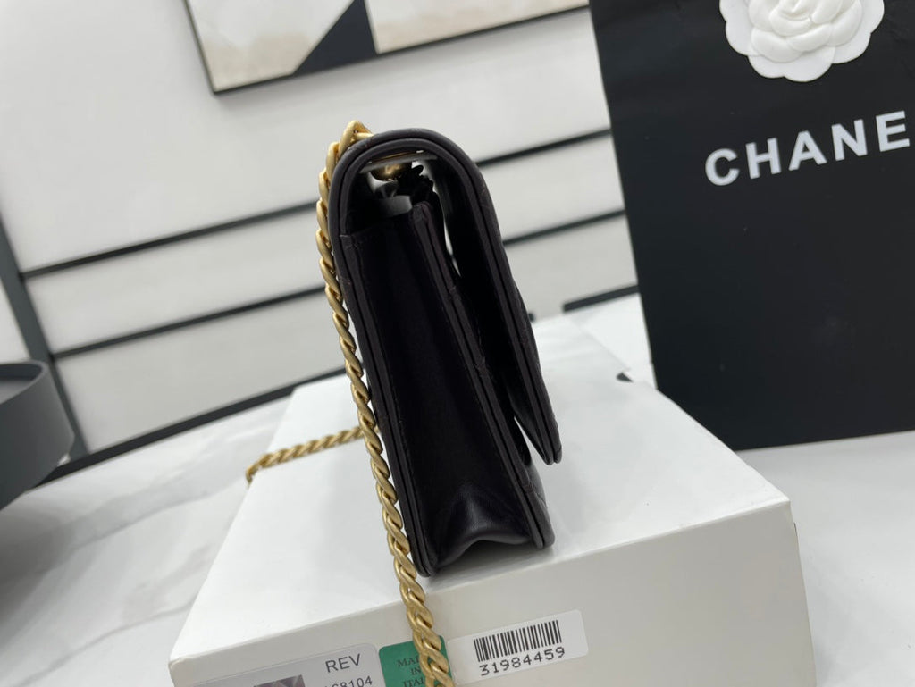 Chanel - Luxury Bag - CHL - 620