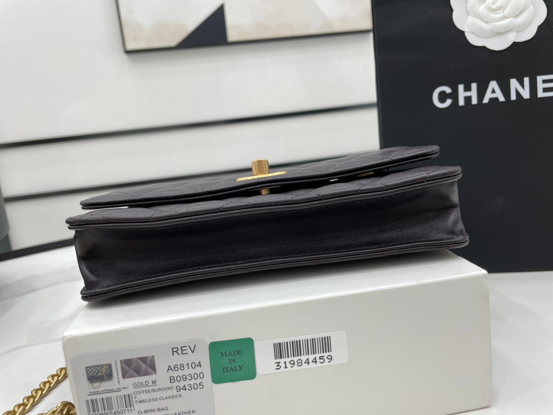 Chanel - Luxury Bag - CHL - 620