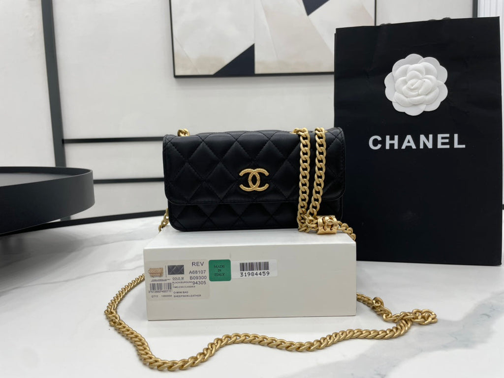 Chanel - Luxury Bag - CHL - 623