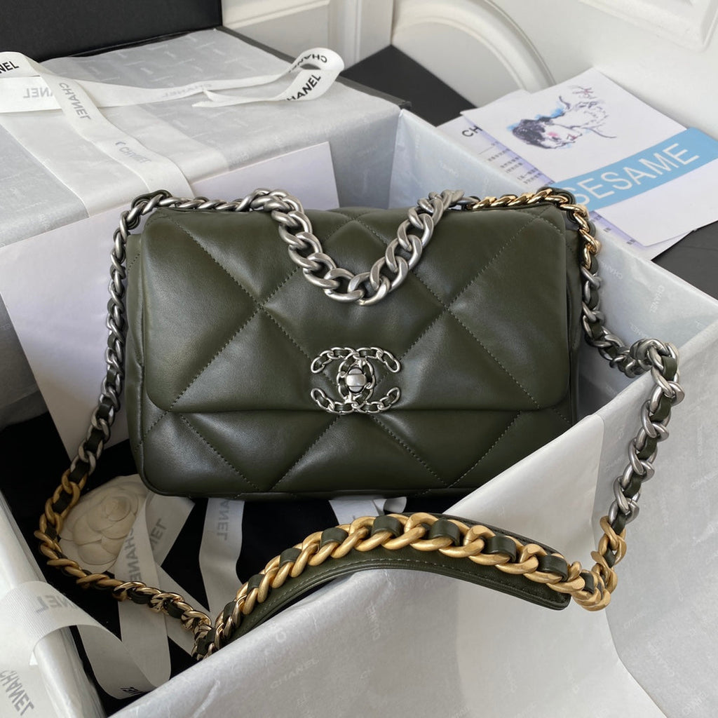 Chanel - Luxury Bag - CHL - 520