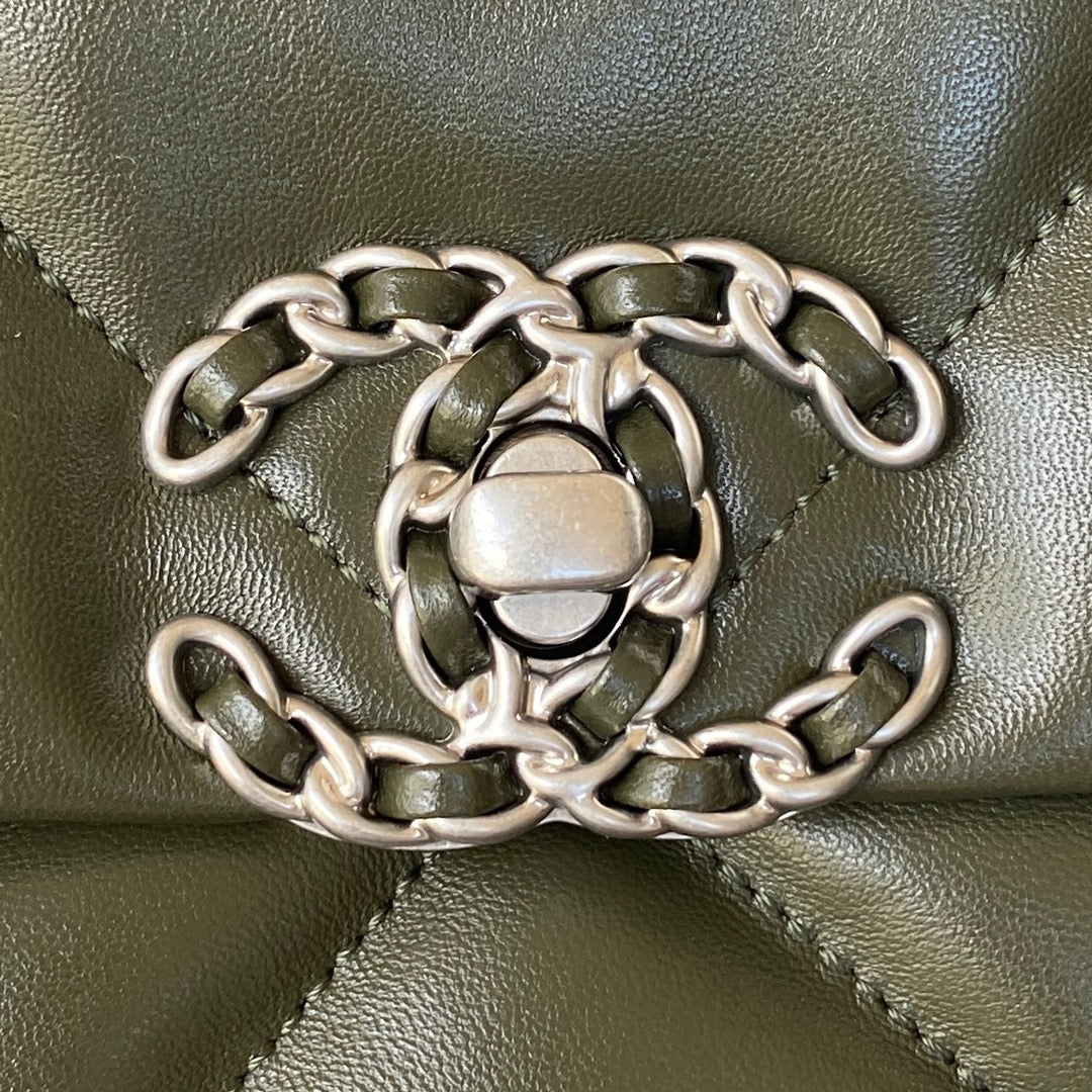 Chanel - Luxury Bag - CHL - 520