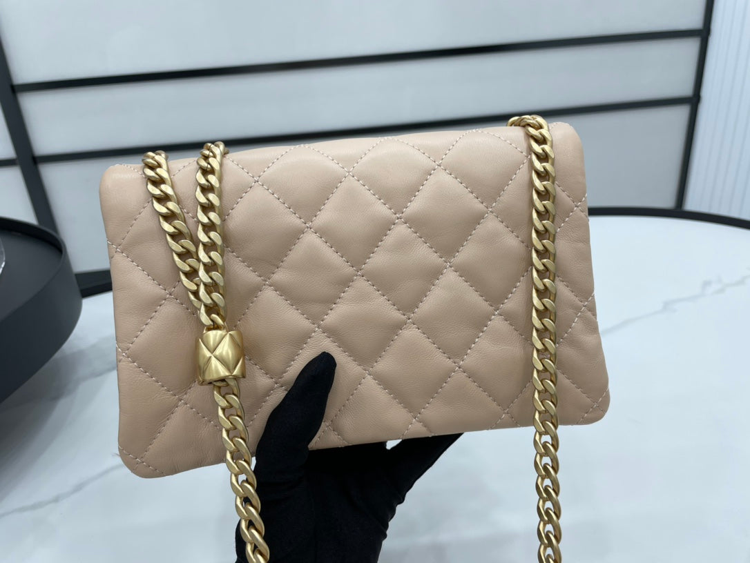 Chanel - Luxury Bag - CHL - 627