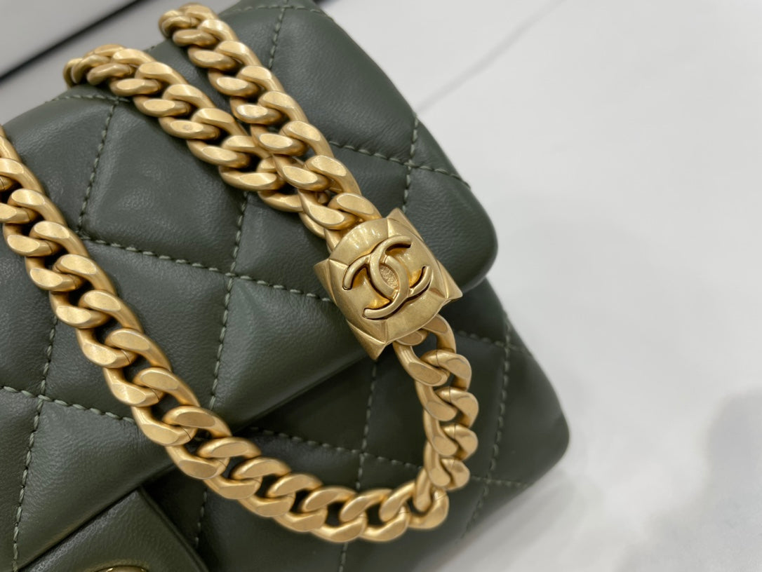 Chanel - Luxury Bag - CHL - 626