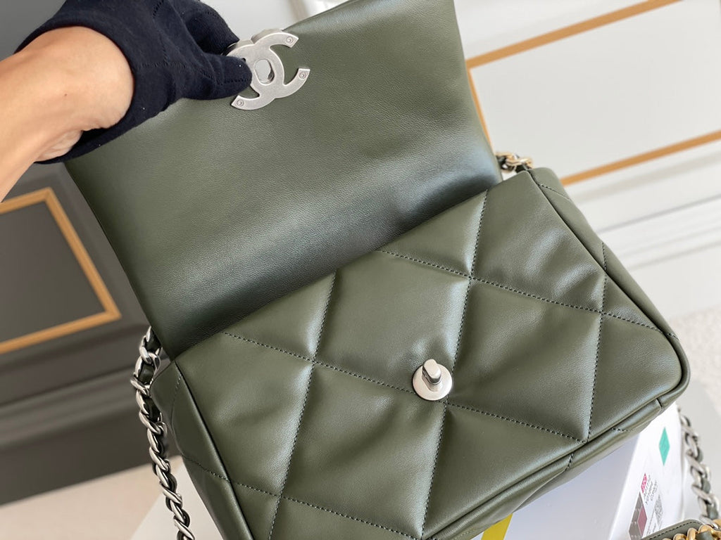 Chanel - Luxury Bag - CHL - 581