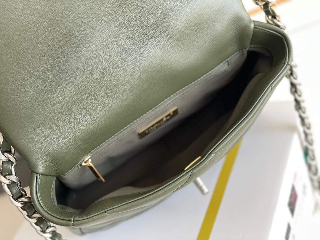 Chanel - Luxury Bag - CHL - 581