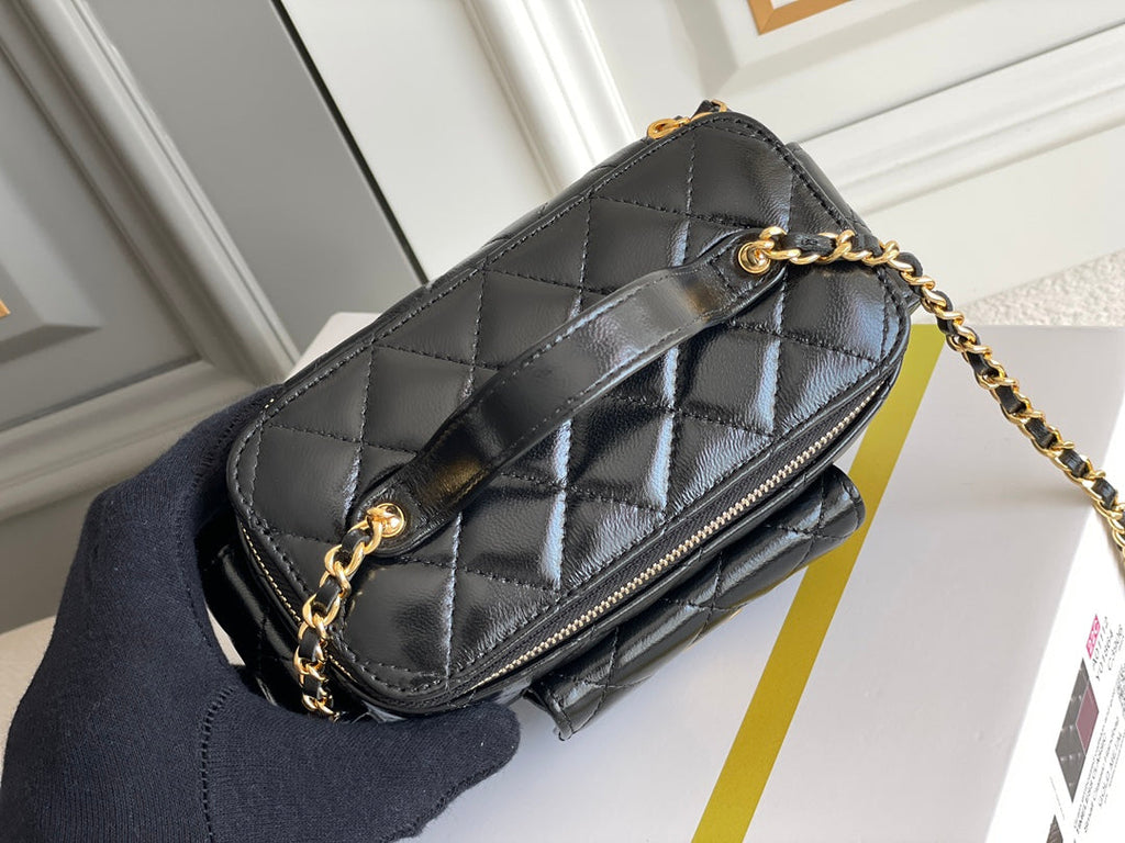 Chanel - Luxury Bag - CHL - 583