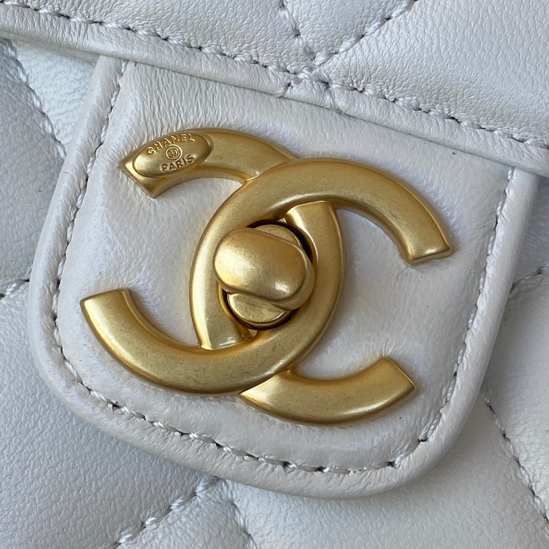 Chanel - Luxury Bag - CHL - 524