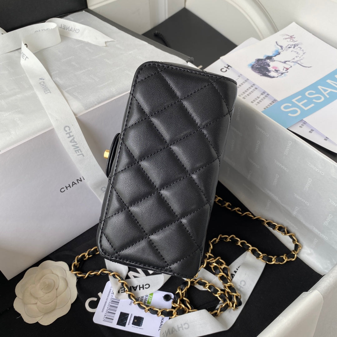 Chanel - Luxury Bag - CHL - 521