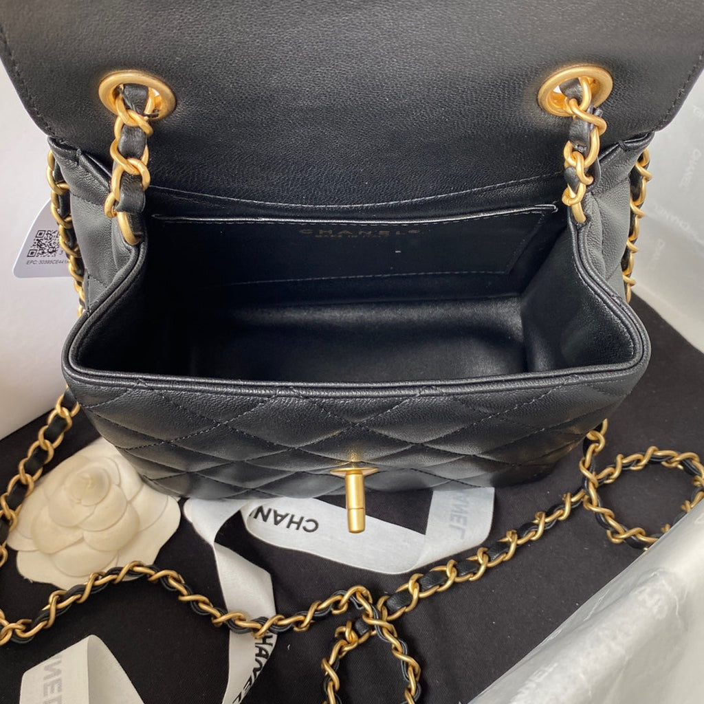 Chanel - Luxury Bag - CHL - 521