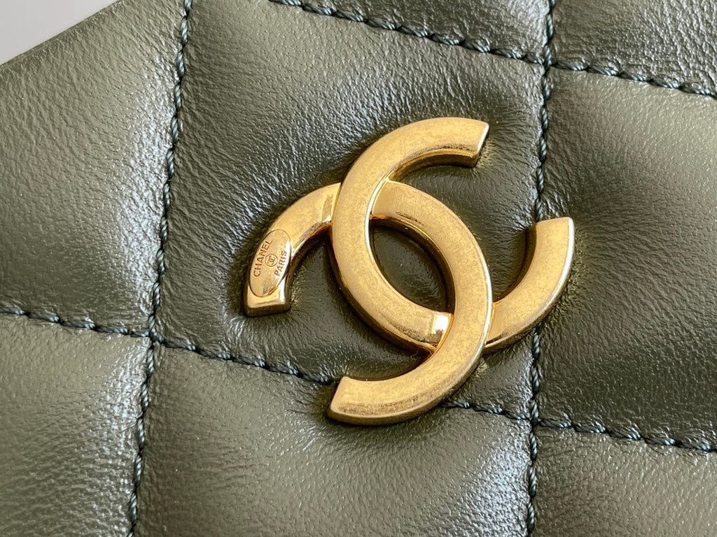 Chanel - Luxury Bag - CHL - 585