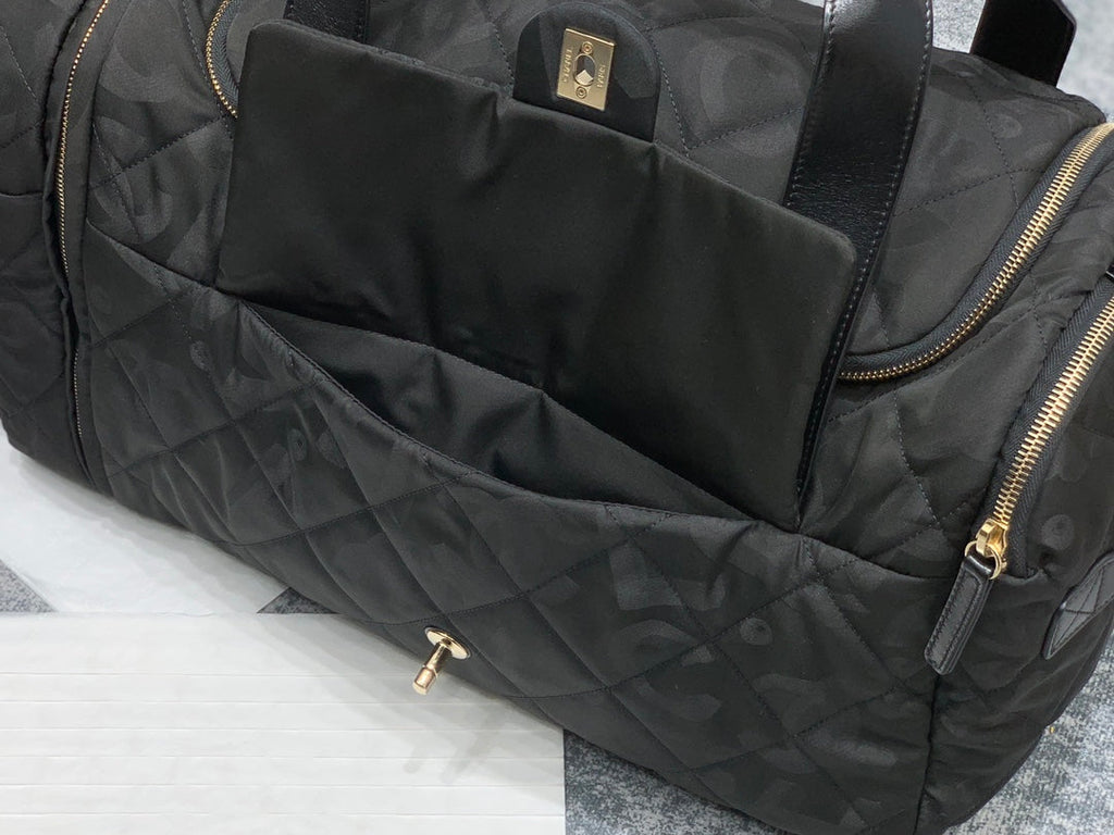 Chanel - Luxury Bag - CHL - 385