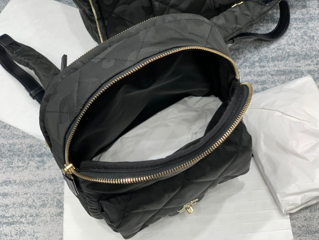 Chanel - Luxury Bag - CHL - 386