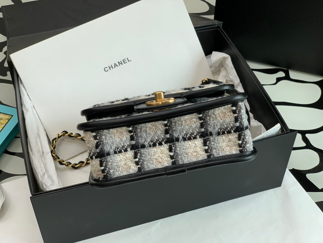 Chanel - Luxury Bag - CHL - 434