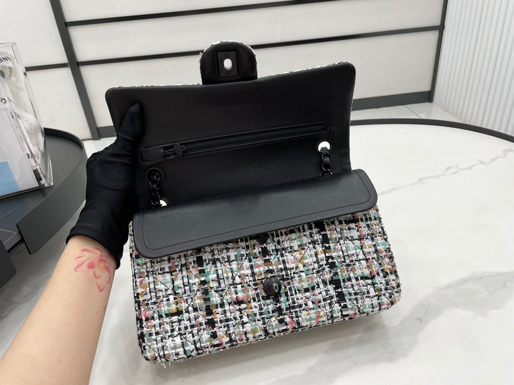 Chanel - Luxury Bag - CHL - 517