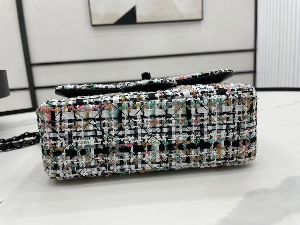 Chanel - Luxury Bag - CHL - 518